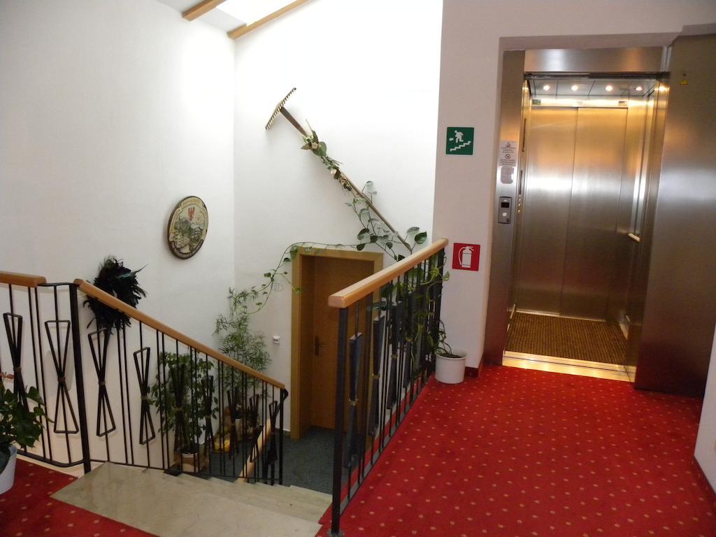 Hotel B&B Martha Brunico Exterior foto
